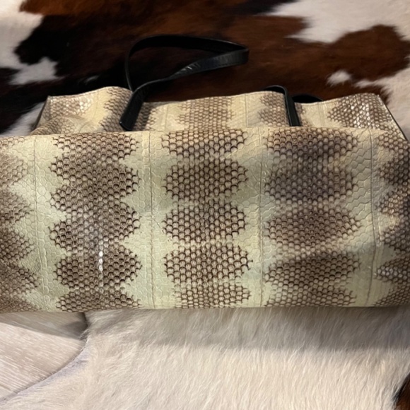 BMay Bags Embossed Python Soft Leather Essential Tote Purse Handbag - Picture 2 of 13